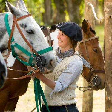 Cabalgata Experience: Cuevas y Arroyos